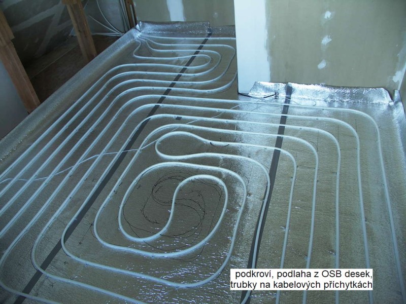 podlaha_trubky12.jpg