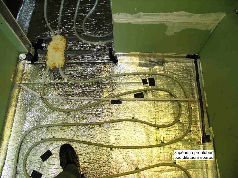podlaha_trubky16.jpg